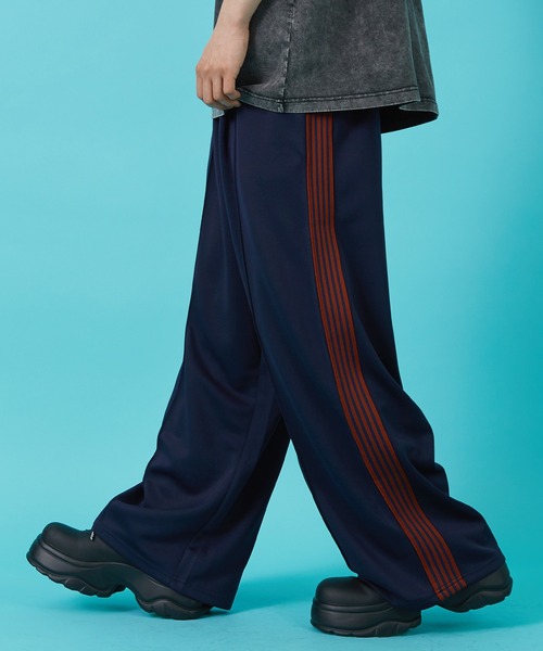 SIDEWAY STANCE（サイドウェイスタンス）の「【SIDEWAY STANCE】ラインジャージ ワイド トラックパンツ（その他パンツ・メンズ・ダークブラウン/ラベンダー/ストライプ/ブラック/グレー/ホワイト/ネイビー・SMALL/MEDIUM/LARGE）」の16枚目の写真