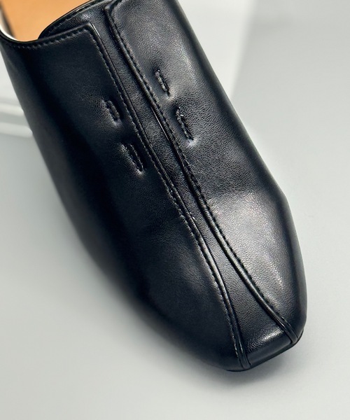 ANOTHER S（アナザーエス）の「ポインテッドトゥメタリックローファー（ローファー・レディース・ブラック/アイボリー/シルバー・37/39/38）」の16枚目の写真