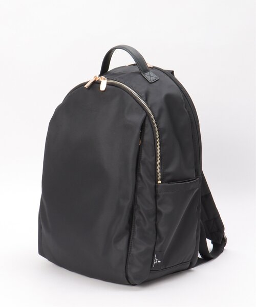 ikka（イッカ）の「撥水ナイロンPC隠しポケットリュック（バックパック/リュック・レディース・ブラック/オリーブ/グレー・FREE）」の5枚目の写真