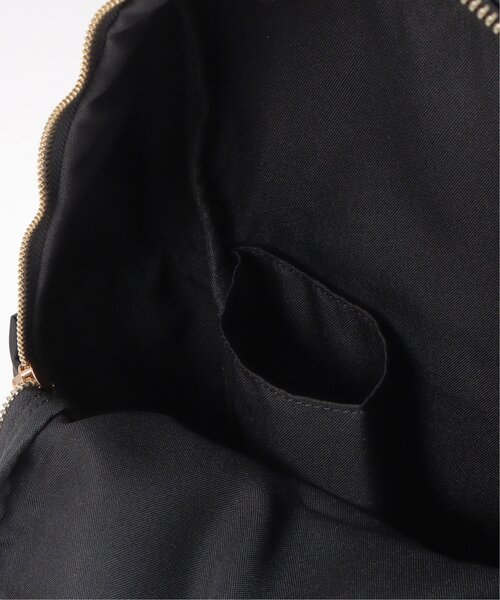 ikka（イッカ）の「撥水ナイロンPC隠しポケットリュック（バックパック/リュック・レディース・ブラック/オリーブ/グレー・FREE）」の8枚目の写真