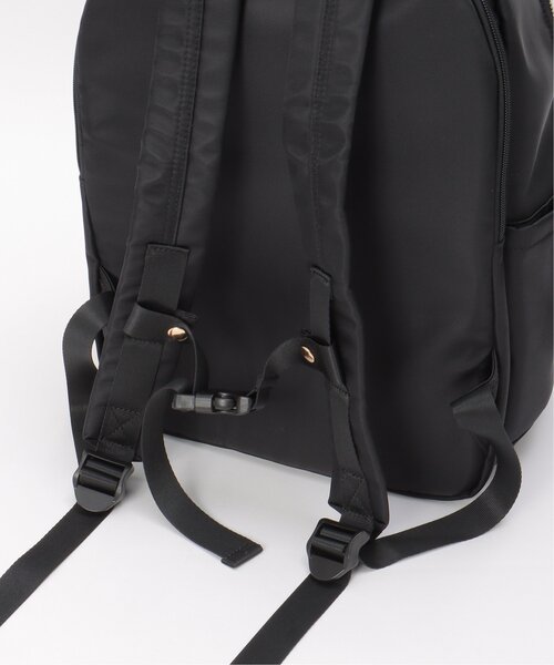 ikka（イッカ）の「撥水ナイロンPC隠しポケットリュック（バックパック/リュック・レディース・ブラック/オリーブ/グレー・FREE）」の17枚目の写真