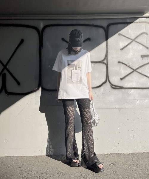 Reurie'(レウリィ)の「【ZOZO限定カラー有】レースフレアパンツ/lace flare pants ロング丈 タイト ガーリー 大人カジュアル 韓国 バレエコア モノトーン 白 黒 ホワイト ブラック(その他パンツ・レディース・ホワイト/ブラック・FREE)」の20枚目の写真