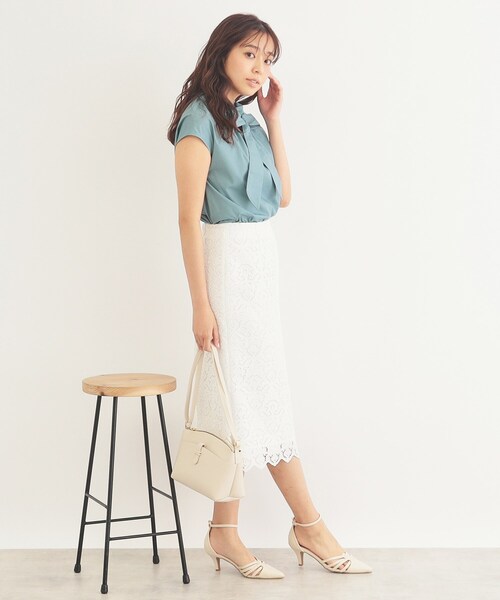 index（インデックス）の「◆ギャザーボウタイブラウス【洗濯機洗い可】（シャツ/ブラウス・レディース・オフホワイト/ライトブルー/ネイビー/ベージュ系その他7・40/38/42/36）」の7枚目の写真