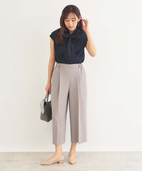 index（インデックス）の「◆ギャザーボウタイブラウス【洗濯機洗い可】（シャツ/ブラウス・レディース・オフホワイト/ライトブルー/ネイビー/ベージュ系その他7・40/38/42/36）」の11枚目の写真