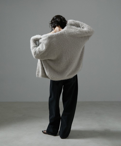 SALON adam et rope'（サロン アダム エ ロペ）の「【WEB限定】シャギーVネックニットカーディガン（カーディガン/ボレロ・レディース・チャコールグレー/ライトグレー/ベージュ系その他・FREE）」の5枚目の写真