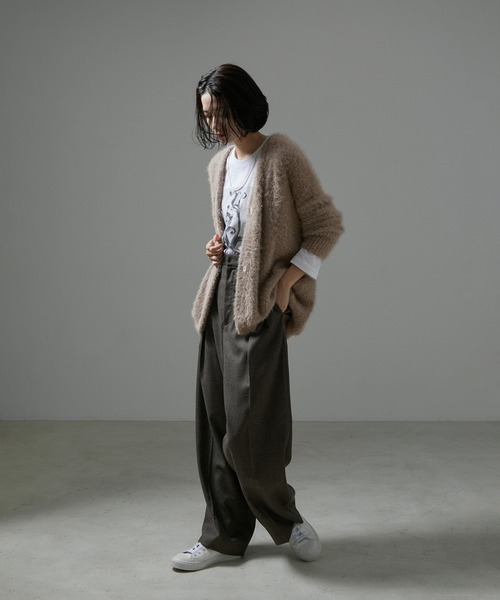 SALON adam et rope'（サロン アダム エ ロペ）の「【WEB限定】シャギーVネックニットカーディガン（カーディガン/ボレロ・レディース・チャコールグレー/ライトグレー/ベージュ系その他・FREE）」の6枚目の写真