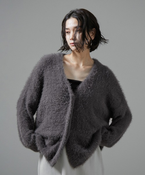 SALON adam et rope'（サロン アダム エ ロペ）の「【WEB限定】シャギーVネックニットカーディガン（カーディガン/ボレロ・レディース・チャコールグレー/ライトグレー/ベージュ系その他・FREE）」の8枚目の写真