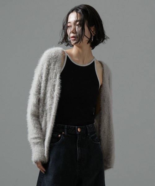 SALON adam et rope'（サロン アダム エ ロペ）の「【WEB限定】シャギーVネックニットカーディガン（カーディガン/ボレロ・レディース・チャコールグレー/ライトグレー/ベージュ系その他・FREE）」の11枚目の写真