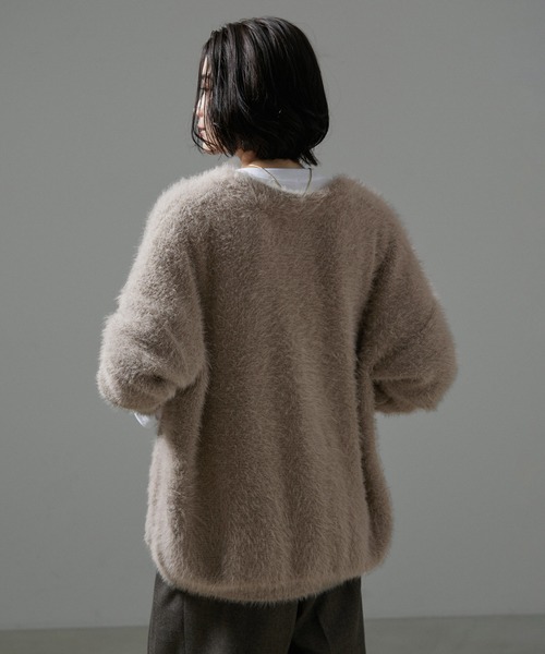 SALON adam et rope'（サロン アダム エ ロペ）の「【WEB限定】シャギーVネックニットカーディガン（カーディガン/ボレロ・レディース・チャコールグレー/ライトグレー/ベージュ系その他・FREE）」の16枚目の写真