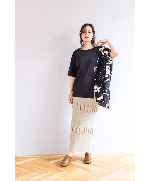 OSMOSIS（オズモーシス）の「切替アシンメトリーTシャツ（Tシャツ/カットソー・レディース・ブラック/ライトベージュ/ブラック系その他・ONE SIZE）」の7枚目の写真