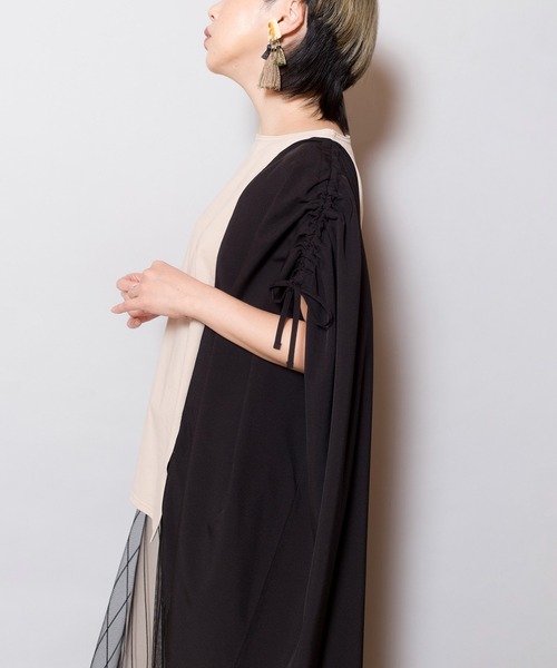 OSMOSIS（オズモーシス）の「切替アシンメトリーTシャツ（Tシャツ/カットソー・レディース・ブラック/ライトベージュ/ブラック系その他・ONE SIZE）」の10枚目の写真