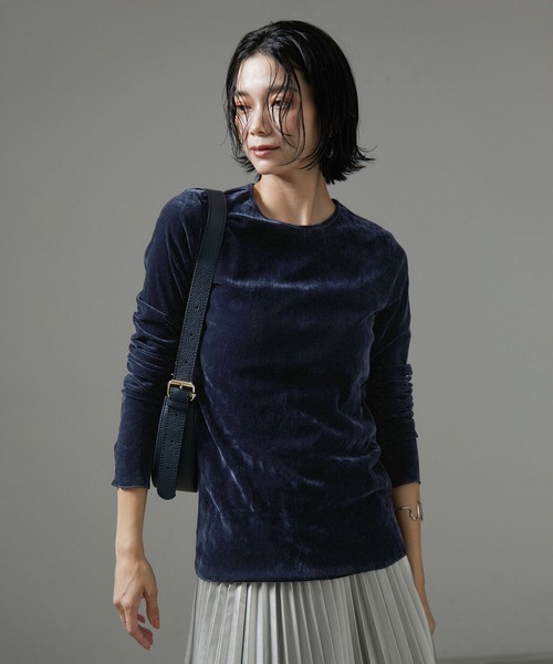 SALON adam et rope'（サロン アダム エ ロペ）の「【WEB限定】シアーベロアクルーネック（Tシャツ/カットソー・レディース・オフホワイト/ネイビー/ブラック・FREE）」の22枚目の写真