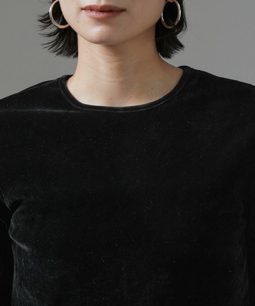 SALON adam et rope'（サロン アダム エ ロペ）の「【WEB限定】シアーベロアクルーネック（Tシャツ/カットソー・レディース・オフホワイト/ネイビー/ブラック・FREE）」の12枚目の写真