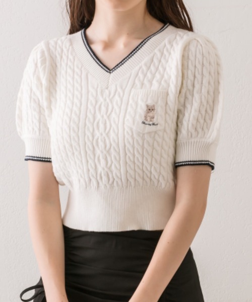 OLIVE des OLIVE（オリーブデオリーブ）の「ねこ刺繍ケーブル半袖ニット（ニット/セーター・レディース・ブラウン/サックスブルー/チャコールグレー/オフホワイト・FREE）」の5枚目の写真