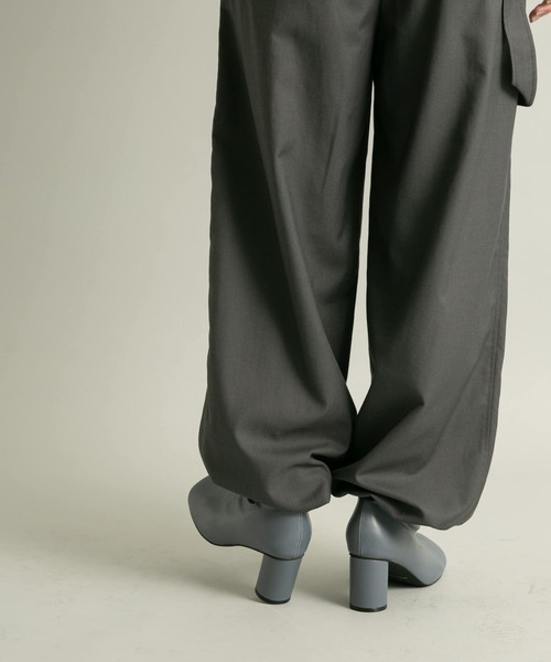 KBF（ケイビーエフ）の「ステッチデザインラウンドトゥブーツ（ブーツ・レディース・グレー系その他/アイボリー/ブラック・38/36/37）」の18枚目の写真