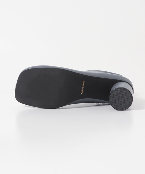 KBF（ケイビーエフ）の「ステッチデザインラウンドトゥブーツ（ブーツ・レディース・グレー系その他/アイボリー/ブラック・38/36/37）」の9枚目の写真