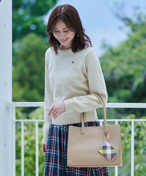 Arnold Palmer(アーノルドパーマー)の「バイアスチェック パスケース(パスケース・レディース・ブラック/ベージュ・F)」の9枚目の写真