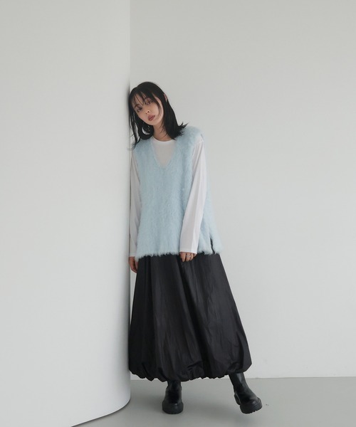 LIAN(リアン)の「シャギーニットベスト(ベスト・レディース・オフホワイト/ブルー/チャコールグレー・FREE)」の3枚目の写真