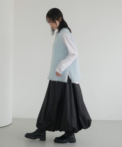 LIAN(リアン)の「シャギーニットベスト(ベスト・レディース・オフホワイト/ブルー/チャコールグレー・FREE)」の10枚目の写真