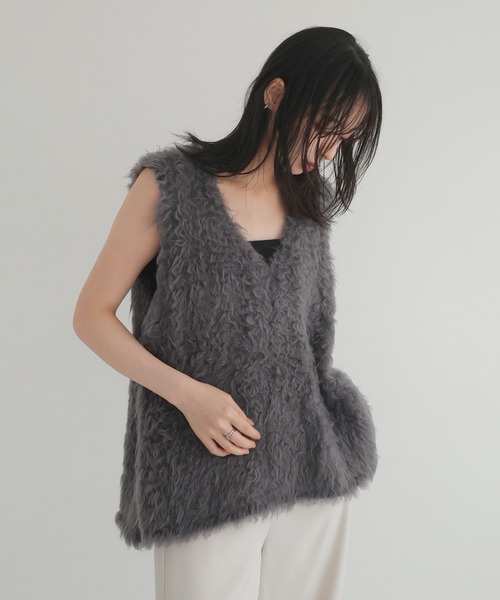 LIAN(リアン)の「シャギーニットベスト(ベスト・レディース・オフホワイト/ブルー/チャコールグレー・FREE)」の12枚目の写真