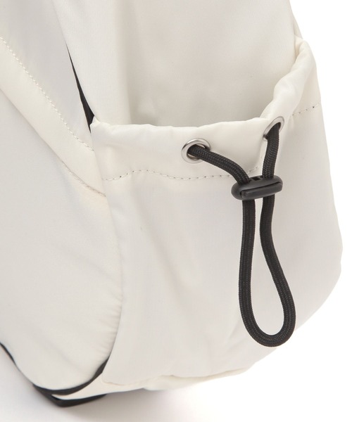 LAKOLE（ラコレ）の「ビッグワンショルダーバッグ / 141819（ショルダーバッグ・メンズ・アイボリー/ブラック/グレー・FREE）」の4枚目の写真