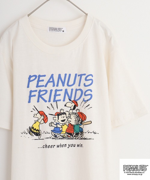 PEANUTS(ピーナッツ)の「PEANUTS 天竺コミック風プリントTシャツ(Tシャツ/カットソー・メンズ・ライトカーキ/アイボリー/ホワイト系/ダークブルー/ライトパープル/レモンイエロー・M/L/LL)」の2枚目の写真