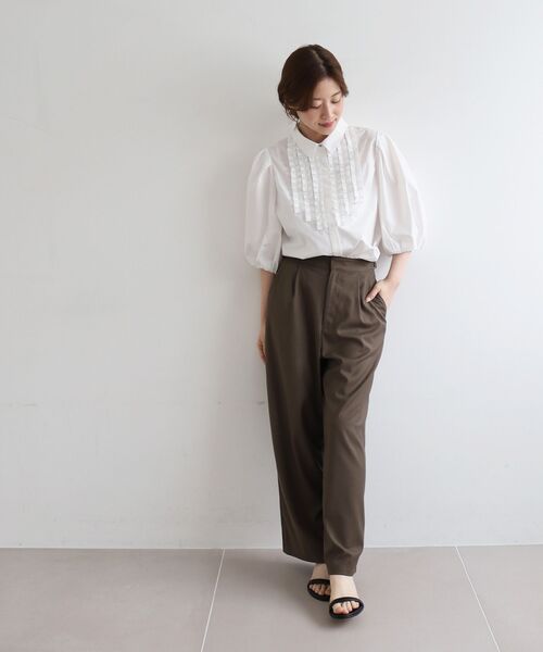 le.coeur blanc(ルクールブラン)の「フロントフリルバルーンスリーブブラウス(シャツ/ブラウス・レディース・オフホワイト/ブルー系その他2・38)」の14枚目の写真