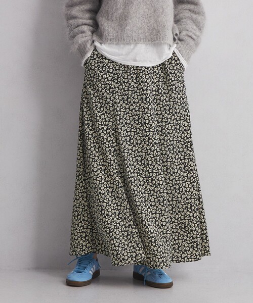 green label relaxing（グリーンレーベルリラクシング）の「＜at ease＞ フラワー プリント スカート（スカート・レディース・ブラック/ネイビー・36/38）」の9枚目の写真