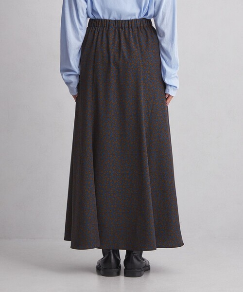 green label relaxing（グリーンレーベルリラクシング）の「＜at ease＞ フラワー プリント スカート（スカート・レディース・ブラック/ネイビー・36/38）」の20枚目の写真