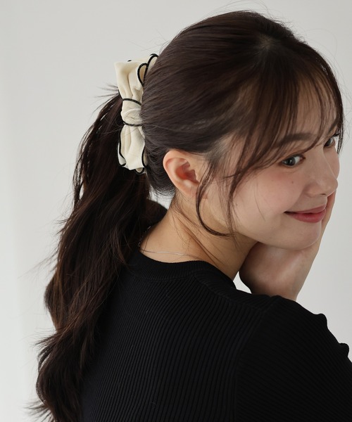 BLUEEAST（ブルーイースト）の「《オケージョン対応》リボンベロアバナナクリップ（バレッタ/ヘアクリップ・レディース・ブラック/アイボリー/ブラウン・FREE）」の5枚目の写真