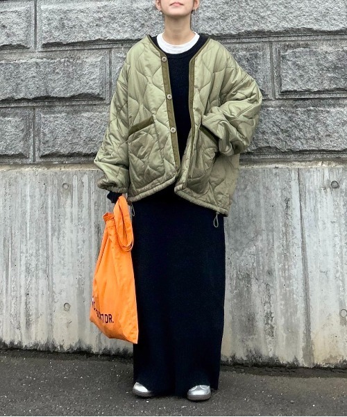 notch.(ノッチ)の「【 notch. by KR 】オーバーキルティングジャケット(ノーカラージャケット・レディース・ブラック/オリーブ・M)」の11枚目の写真