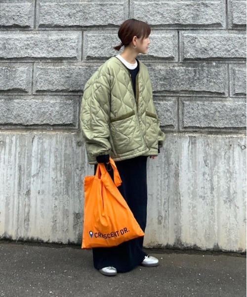 notch.(ノッチ)の「【 notch. by KR 】オーバーキルティングジャケット(ノーカラージャケット・レディース・ブラック/オリーブ・M)」の14枚目の写真