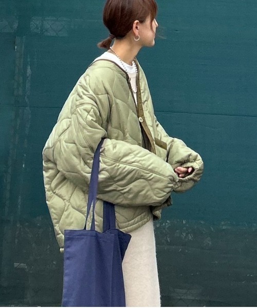 notch.(ノッチ)の「【 notch. by KR 】オーバーキルティングジャケット(ノーカラージャケット・レディース・ブラック/オリーブ・M)」の5枚目の写真