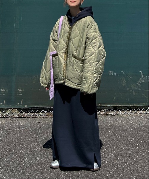 notch.(ノッチ)の「【 notch. by KR 】オーバーキルティングジャケット(ノーカラージャケット・レディース・ブラック/オリーブ・M)」の10枚目の写真