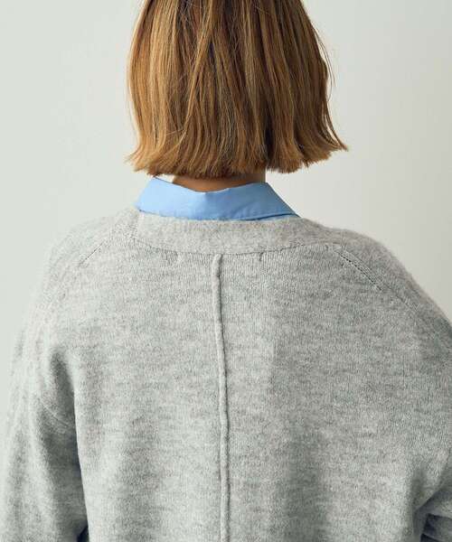 YECCA VECCA（イェッカヴェッカ）の「Vネックニットカーディガン（カーディガン/ボレロ・レディース・杢グレー/ネイビー/パープル・FREE）」の12枚目の写真