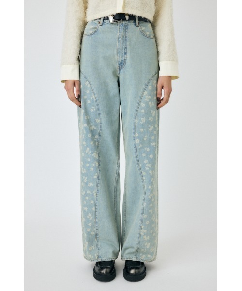 MOUSSY（マウジー）の「FLORAL WIDE STRAIGHT（デニムパンツ・レディース・ブルー/ライトブルー・0/1/2）」の21枚目の写真