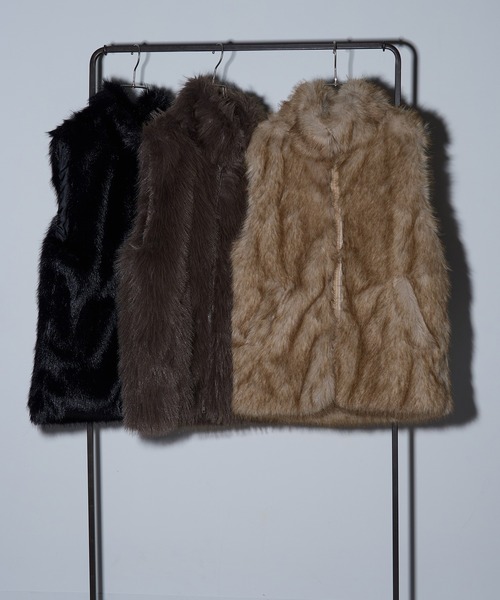 ベスト ジレ 「vieux by MAISON BREEZE」フェイクファー スタンドカラーベスト Fake fur Stand collar ves vieux by MAISON BREEZE ベスト ジレ 「vieux BREEZE」フェイク