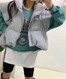 INASTUDIOS（イーナストゥディオス）の「ボリュームシルエットクロップドベスト（ダウンベスト）」