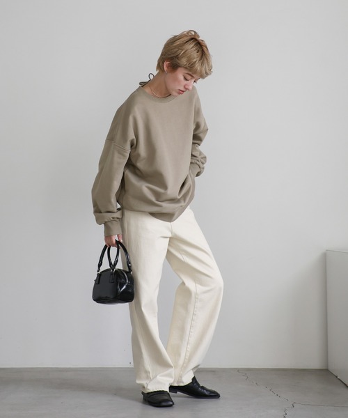 select MOCA（セレクトモカ）の「バックリボンスウェットトップス（スウェット・レディース・ベージュ/ブラック・FREE）」の4枚目の写真