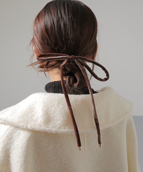 Monocoro toppi（モノコロトッピ）の「ベロア ビックタイトリボン ヘアカフ ヘアゴム（その他ヘアアクセサリー・レディース・ブラウン/アイボリー/ブラック/グレー・フリー）」の17枚目の写真