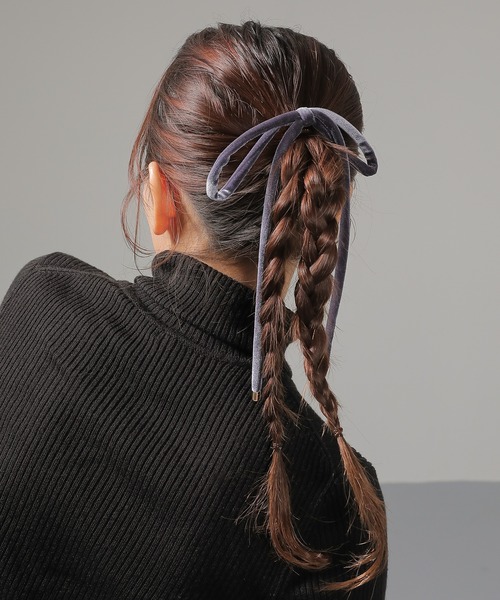 Monocoro toppi（モノコロトッピ）の「ベロア ビックタイトリボン ヘアカフ ヘアゴム（その他ヘアアクセサリー・レディース・ブラウン/アイボリー/ブラック/グレー・フリー）」の14枚目の写真