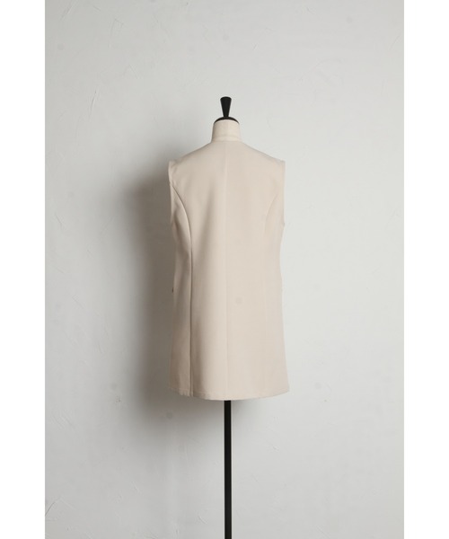 【ZOZO限定】ボタンデザインフレアジレ（ベスト）｜&. NOSTALGIA（アンドドットノスタルジア）