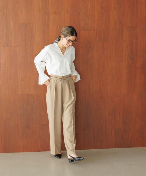 BAYFLOW（ベイフロー）の「[オケージョン・セレモニー対応]キャンディースリーブブラウス（シャツ/ブラウス・レディース・サックスブルー/オフホワイト・FREE）」の3枚目の写真