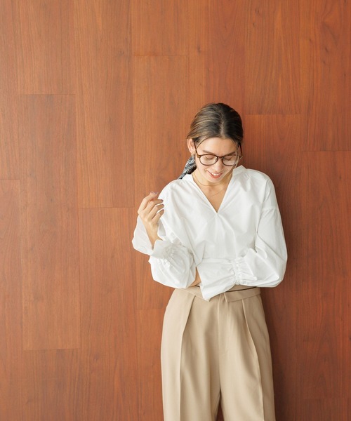 BAYFLOW（ベイフロー）の「[オケージョン・セレモニー対応]キャンディースリーブブラウス（シャツ/ブラウス・レディース・サックスブルー/オフホワイト・FREE）」の7枚目の写真