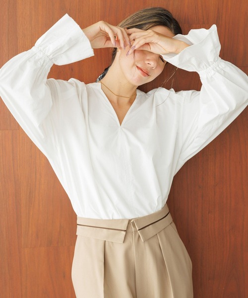 BAYFLOW（ベイフロー）の「[オケージョン・セレモニー対応]キャンディースリーブブラウス（シャツ/ブラウス・レディース・サックスブルー/オフホワイト・FREE）」の8枚目の写真