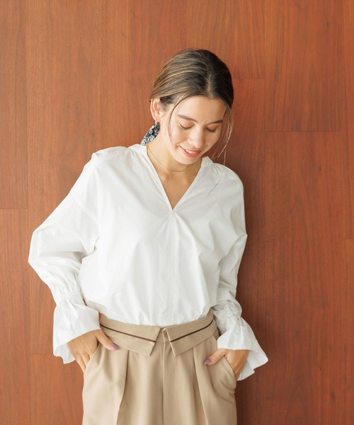 BAYFLOW（ベイフロー）の「[オケージョン・セレモニー対応]キャンディースリーブブラウス（シャツ/ブラウス・レディース・サックスブルー/オフホワイト・FREE）」の9枚目の写真