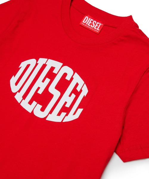 DIESEL KIDS（ディーゼルキッズ）の「DIESEL（ディーゼル）Kids & Junior ブランドロゴ半袖Tシャツカットソー（Tシャツ/カットソー・キッズ・ブラック/ターコイズブルー/ネイビー/ネイビー×ホワイト/ブルー/ホワイト/レッド・4Y/6Y/8Y/10Y/12Y/14Y/16Y）」の10枚目の写真