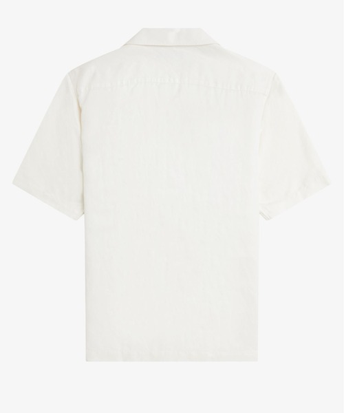 FRED PERRY（フレッドペリー）の「Linen Blend Revere Collar Shirt／リネンブレンドオープンカラーシャツ（シャツ/ブラウス・メンズ・ホワイト・M/L）」の6枚目の写真