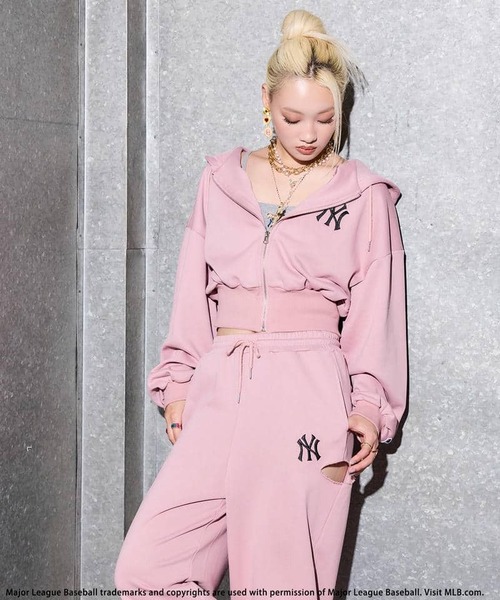 BACK TO THE FIELD(バック トゥー ザ フィールド)の「【MLB】サイドカッティングスウェットパンツ(スウェットパンツ・レディース・ホワイト/ブラック/ブルー/グレー/ピンク・FREE)」の17枚目の写真