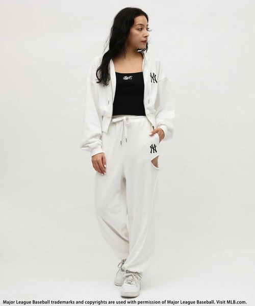 BACK TO THE FIELD(バック トゥー ザ フィールド)の「【MLB】サイドカッティングスウェットパンツ(スウェットパンツ・レディース・ホワイト/ブラック/ブルー/グレー/ピンク・FREE)」の15枚目の写真